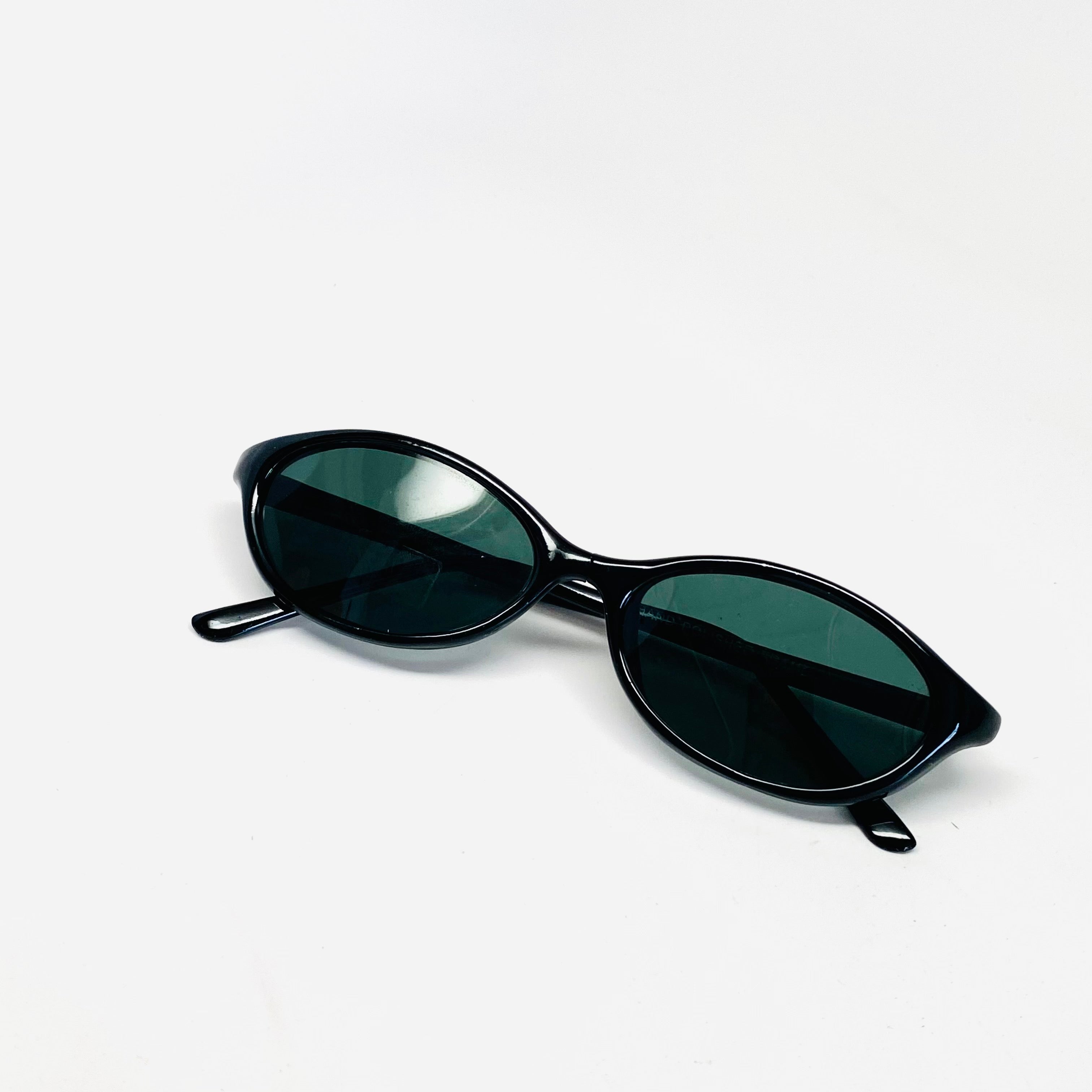 Black oval sunglasses store 90s